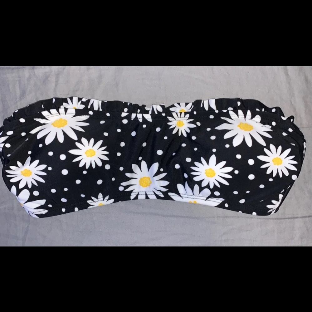 Daisy Pattern Bathing Suit Top